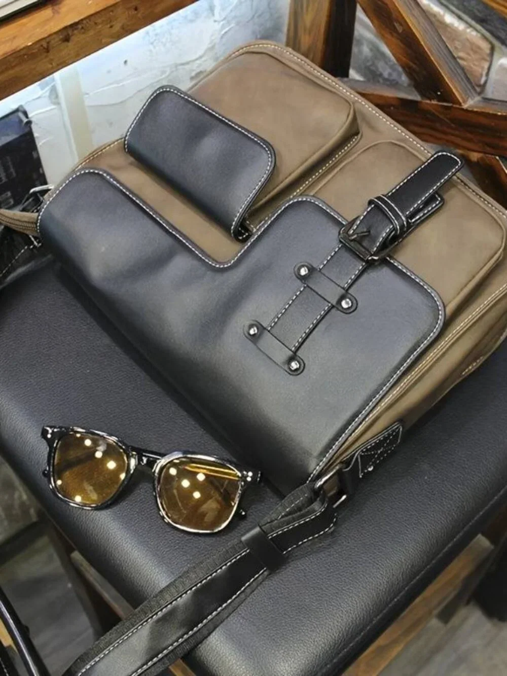 Vintage Messenger Bag Retro Crossbody Shoulder Bag